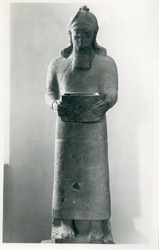 Basalt statue representing a deity - Aleppo National Museum
