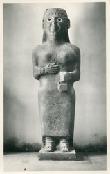 <bdi class="metadata-value">[Statue of a goddess holding a purse - Aleppo National Museum]</bdi>